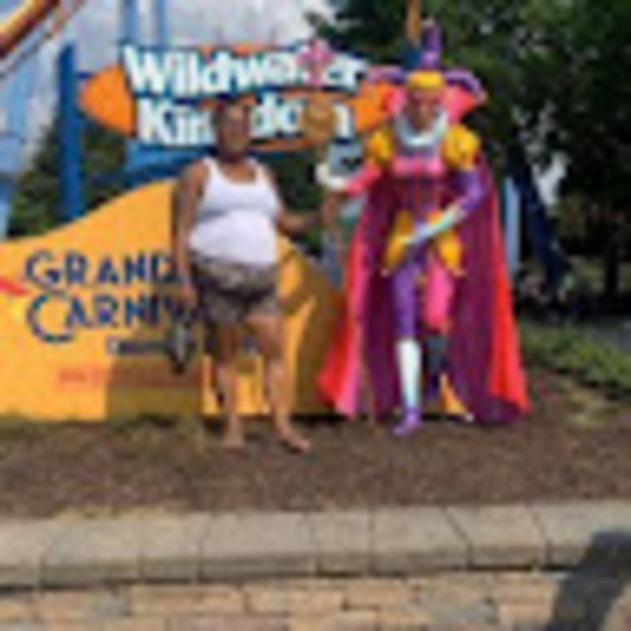 Meet your Posher, Medusa - Picture 1 of 1